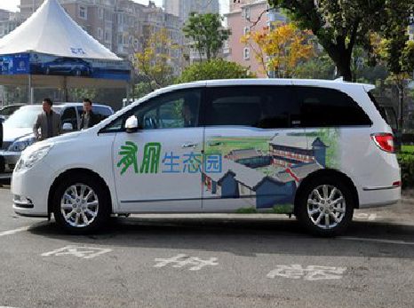 武夷山户外车贴喷绘如何保持效果?